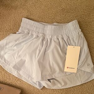 Lulu Track That Short 3” Lined- NWT Size 6 light blue